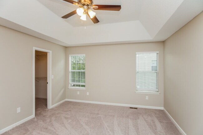 Building Photo - 1041 Crest Ridge Pl SW