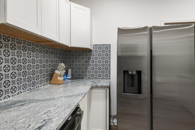 Building Photo - 150 N 22nd St