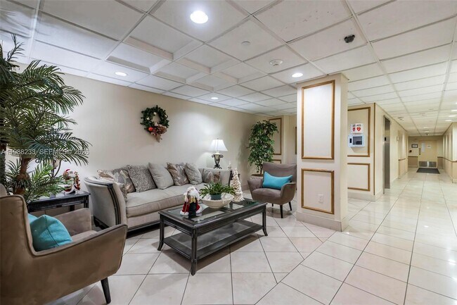 Building Photo - 111 Briny Ave