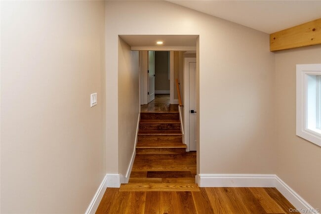 Building Photo - 4407 Albany Post Rd