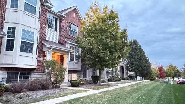 Building Photo - 2911 Henley Ln