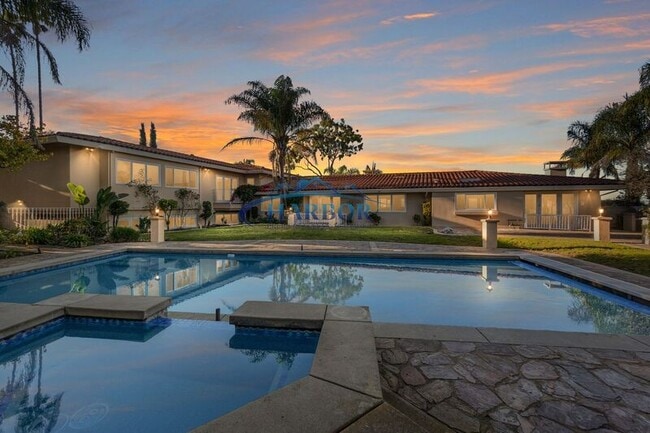 Building Photo - 1504 Vía Margarita