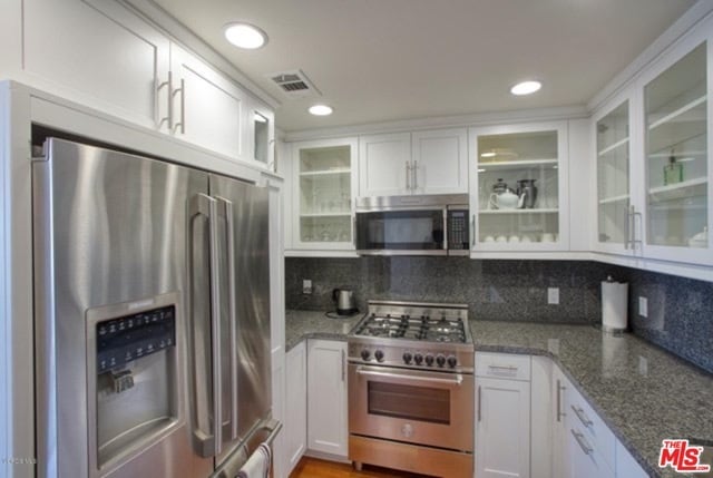 Building Photo - 817 N Alfred St