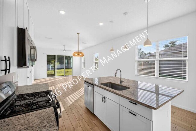 Building Photo - 2199 Emerald Springs Dr