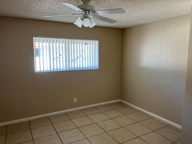 Building Photo - A580