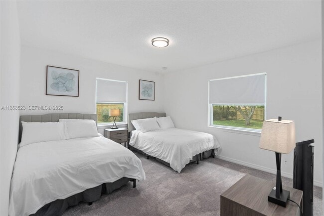 Building Photo - 4255 Wee St