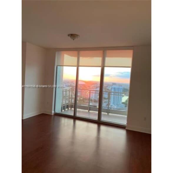 Building Photo - 90 SW 3rd St