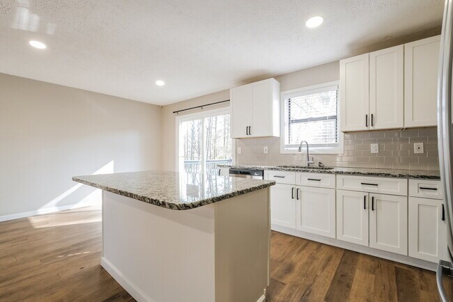 Building Photo - 2433 Anderson Mill Rd