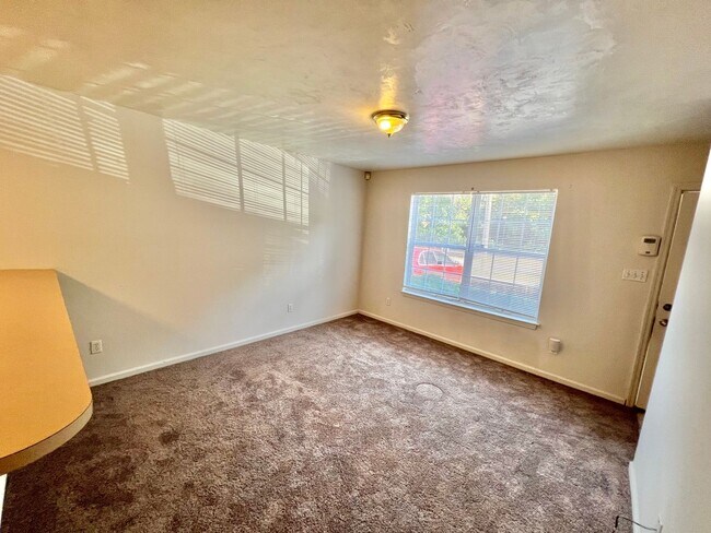 Building Photo - 1308 Pinellas St