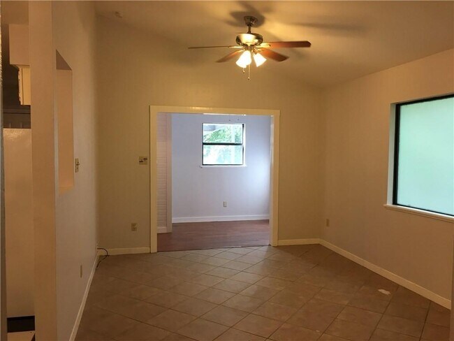 Building Photo - 5302 Avenue G