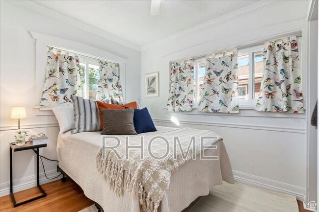 Building Photo - 648 East Pl