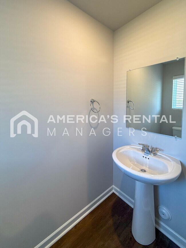 Building Photo - Home in Lincoln, AL for Rent! View with 48 Hours Notice!