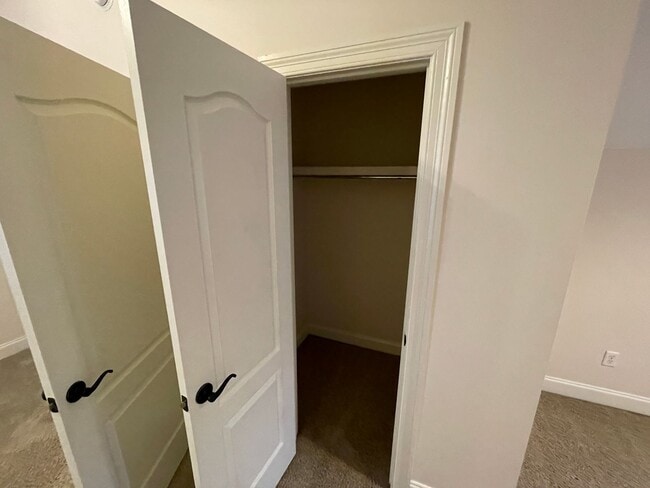 Building Photo - 3BR/3BA For Rent