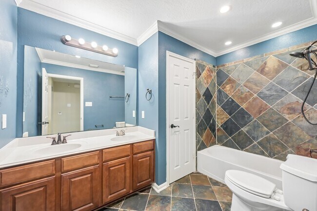 Building Photo - 11303 English Rose Trail