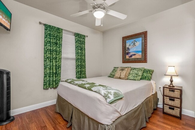 Building Photo - Furnished 2 Bed/2 Bath Hale Kanani Condo, Across from The Cove & Charley Young Beach