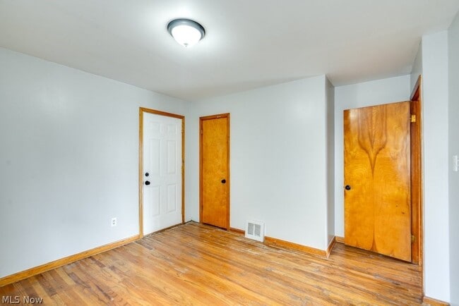 Building Photo - 8514 Deerfield Dr