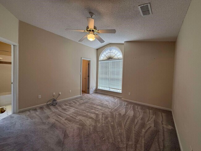 Building Photo - 1322 Hidden Timbers Pl