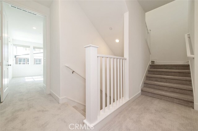 Building Photo - 474 Lobata