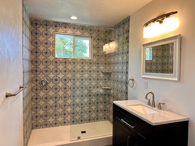 Building Photo - 48 Watkins Way