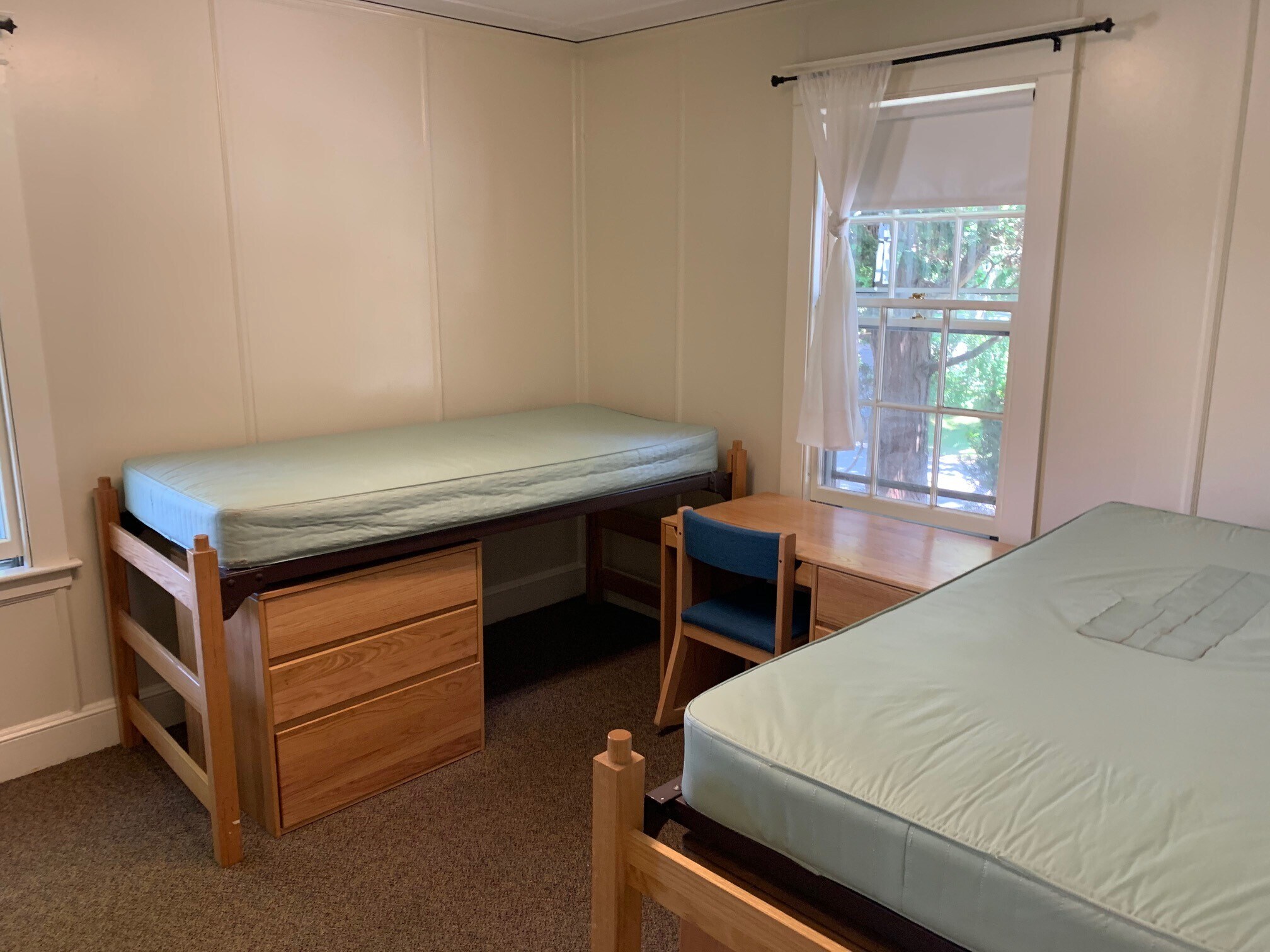 Building Photo - 33 Ward St