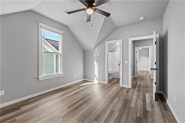 Building Photo - 772 S Locust Ave