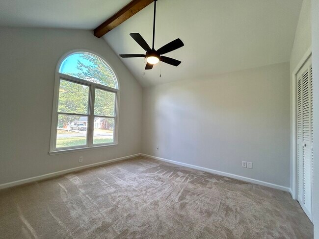 Building Photo - 1311 Hathshire Dr