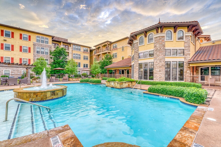 Aventine At Kessler Park