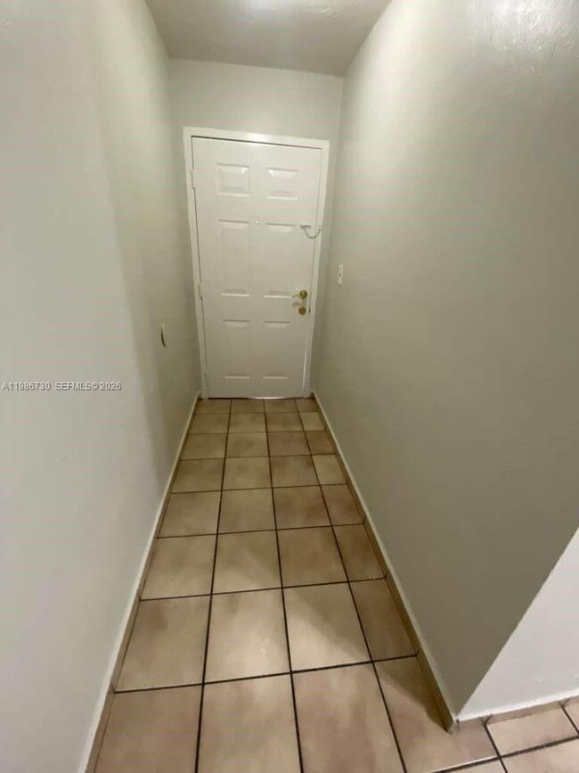 Building Photo - 4655 Palm Ave