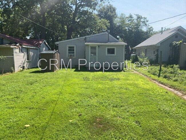 Building Photo - 1341 S Delphos St