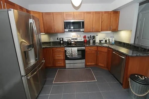 Building Photo - 1706 Locust St