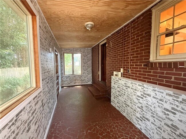 Building Photo - 115 S Tarboro St