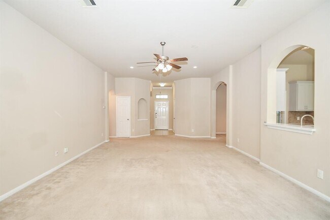 Building Photo - 2022 Haven Springs Ln