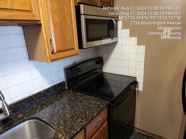 Building Photo - 3117 15th Ave S