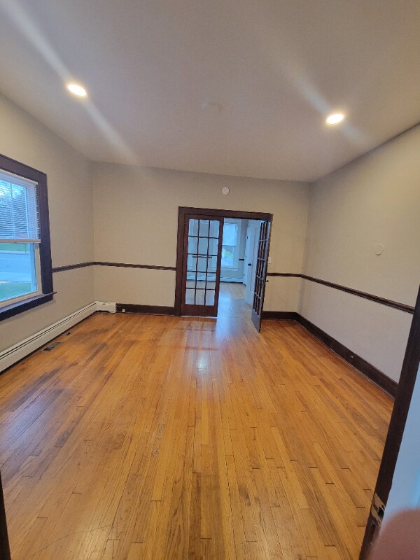 Building Photo - 282 Genesee St