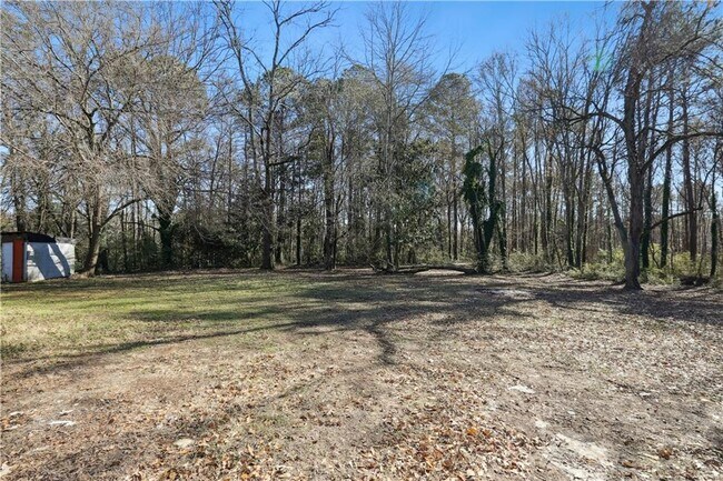 Building Photo - 1512 Flat Shoals Rd