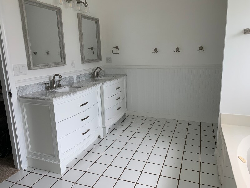 Building Photo - 409 Ridge Wood Cir
