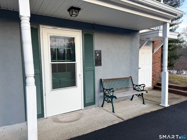 Building Photo - 251 Main St