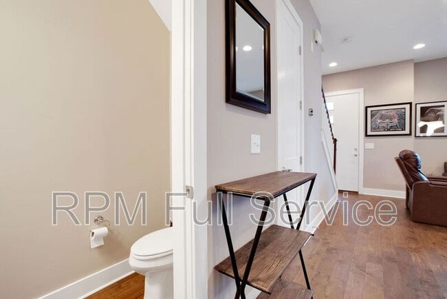 Building Photo - 508 Vernon Cir