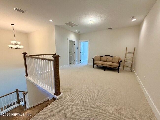 Building Photo - 173 Oak Pk Dr