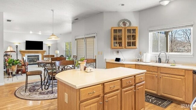 Building Photo - 2029 Longspur Dr