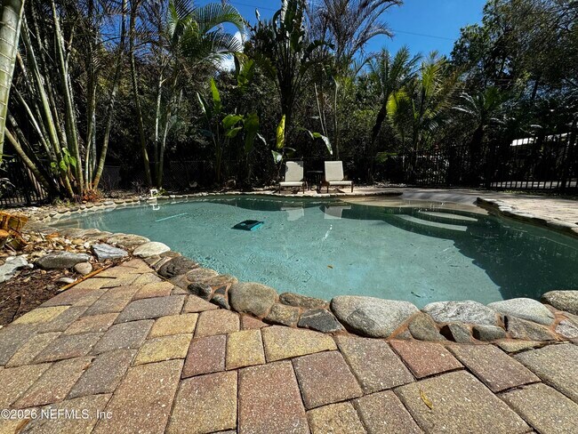 Building Photo - 1926 71st Ave