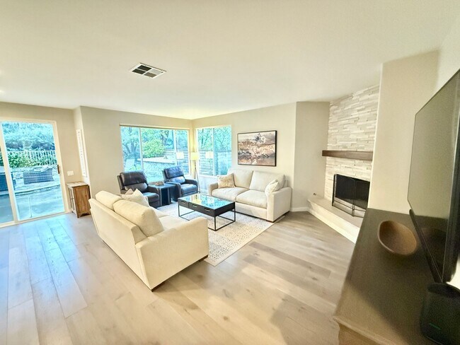 Building Photo - Spacious 4-Bedroom Home with Solar and Luxury Amenities in Northpark!