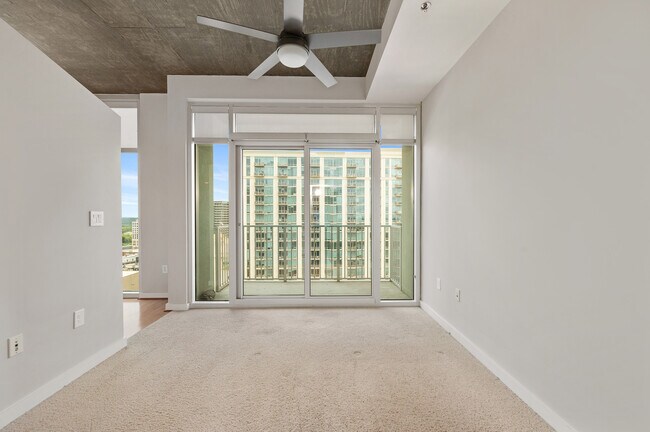 Building Photo - 250 Pharr Rd NE