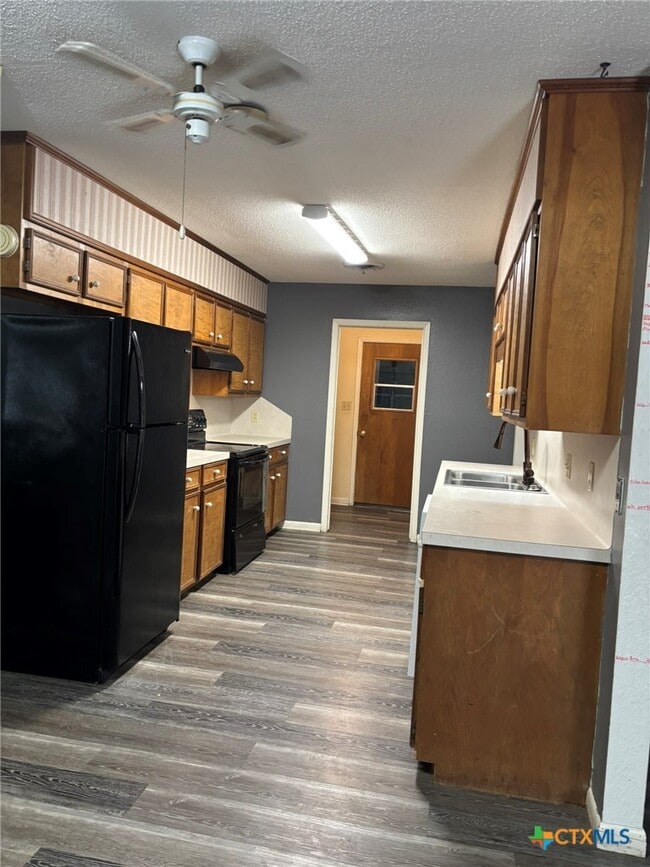 Building Photo - 204 Ruidoso Dr