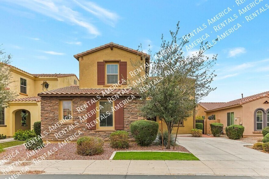 Primary Photo - 137 E Carob Dr