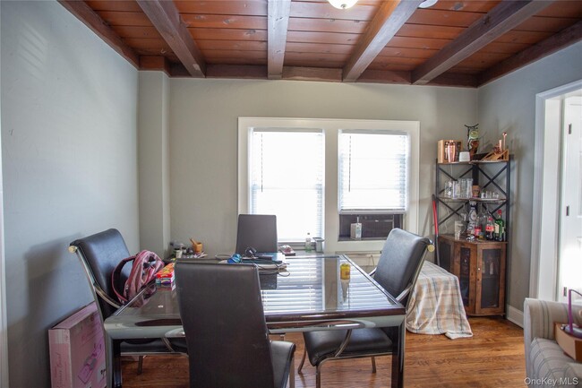 Building Photo - 261 Rutland Rd