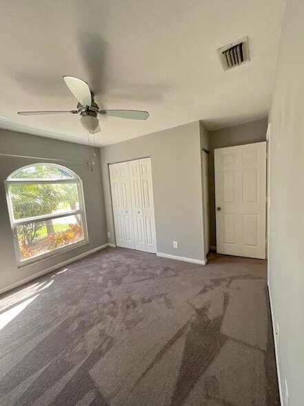 Building Photo - 7954 Stirling Bridge Blvd S