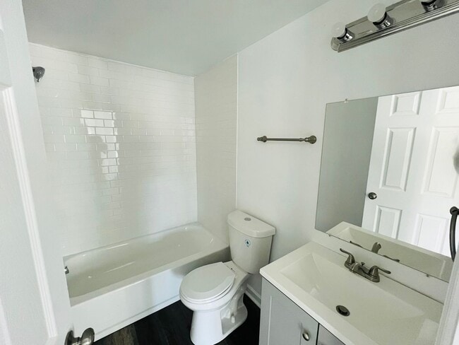 Building Photo - 1217 N 44th St