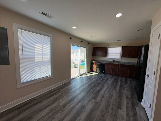 Building Photo - Available for the 2026-2027 leasing term