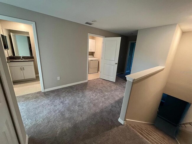 Building Photo - 1498 Cassius St